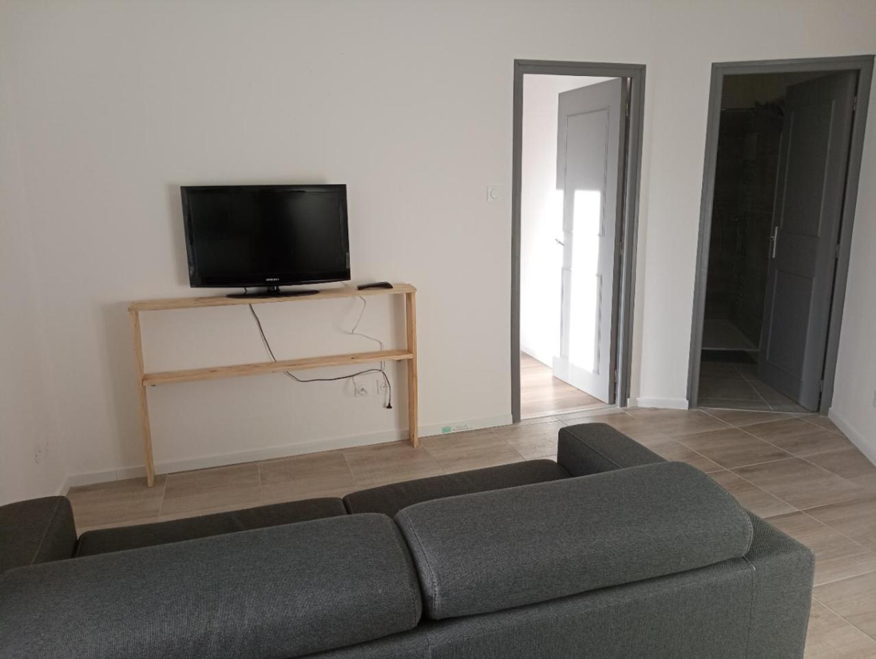 Appart Proche Toutes Commodites Souvigny Zewnętrze zdjęcie